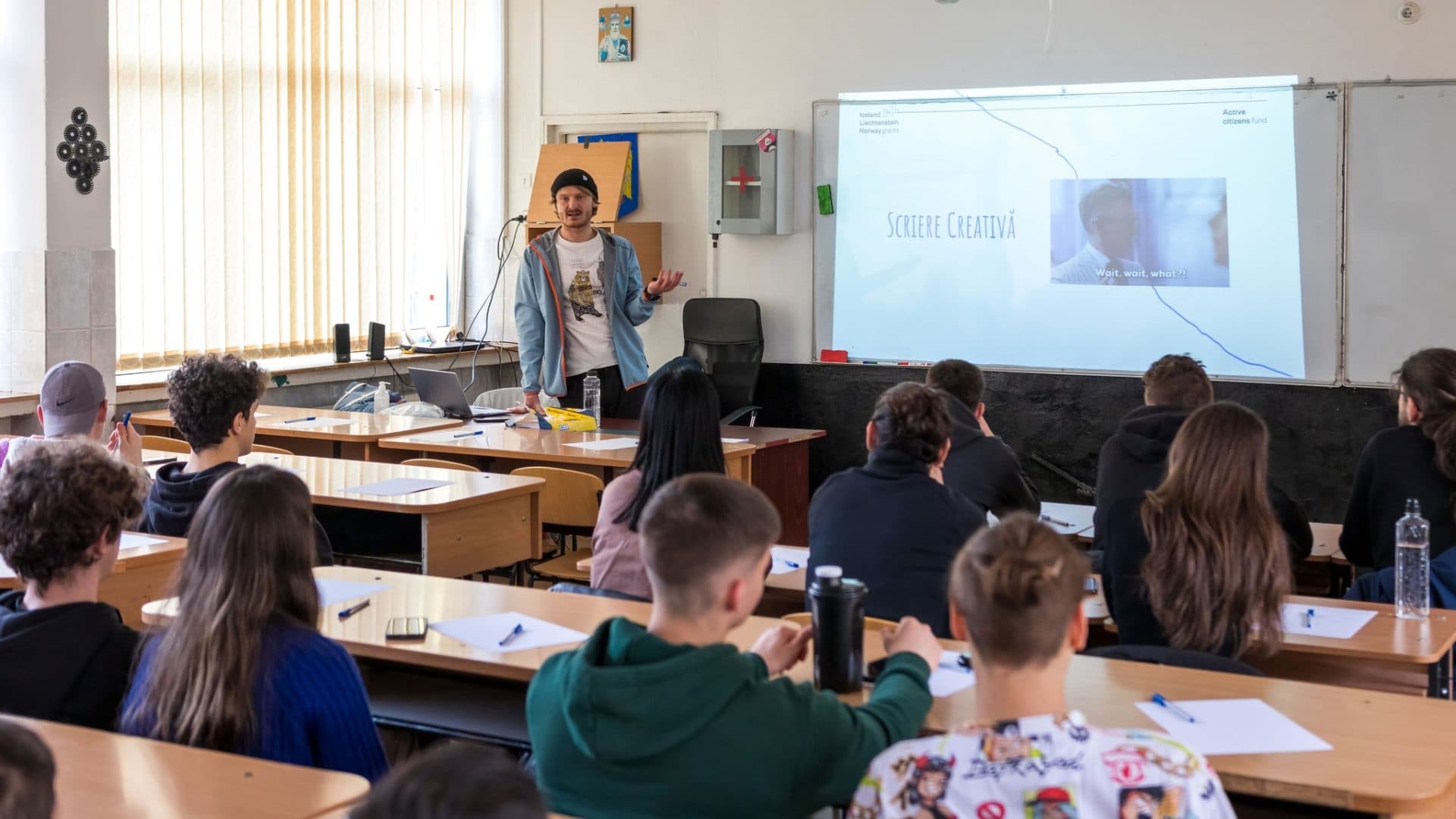 Cover Image for O zi plină de creativitate la “Atelierul de scriere creativă”